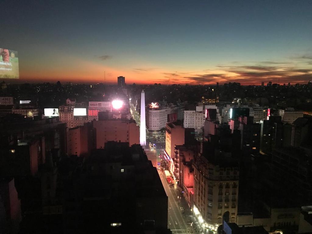 Que Mejor Vista Del Obelisco Piso A La Calle Corrientes Буэнос-Айрес Экстерьер фото
